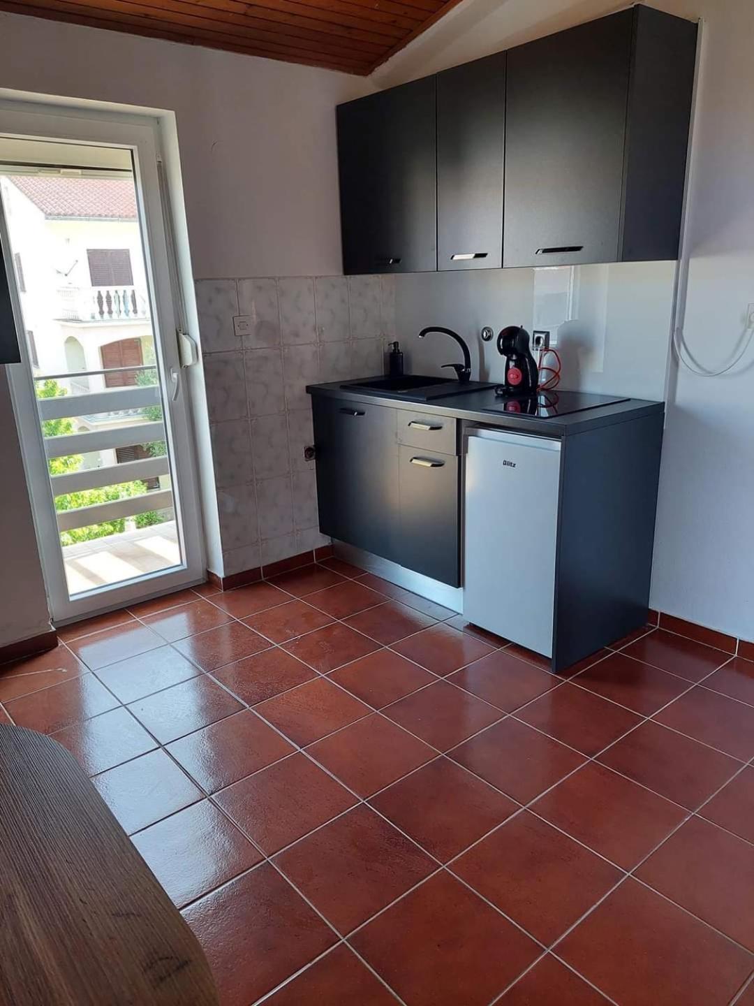 Apartmani Suhi Brod Medulin Exterior foto